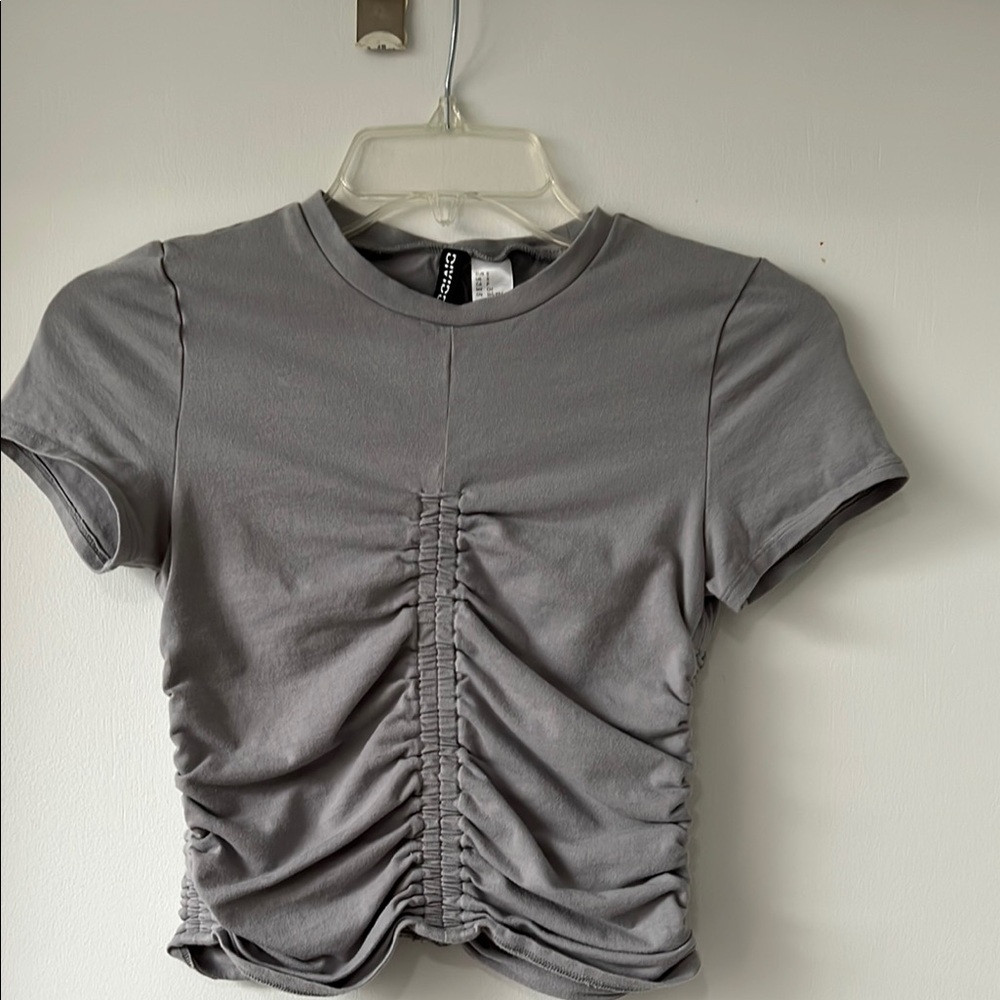 Divided H & M Gray Ruched Crop Top Size Small
